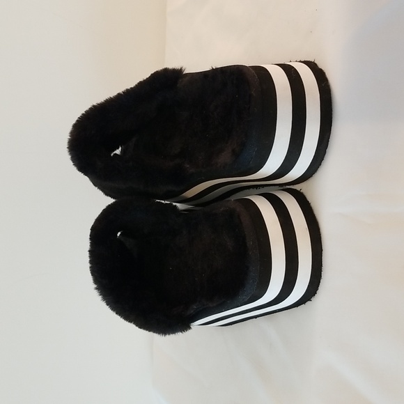 Guess platform First slippers size 6 sandals - Picture 3 of 5